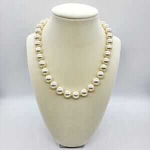 Vintage Faux Pearl Single Knotted Strand Necklace Fashion Costume Jewelry